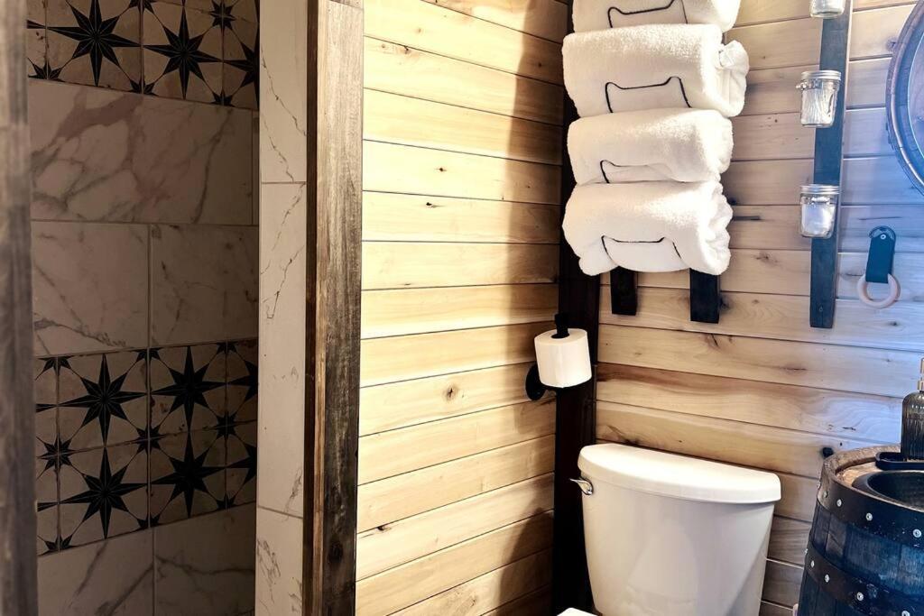 Bourbon Barrel Cottages #1 Of 5 On Kentucky Trail Lawrenceburg Екстериор снимка